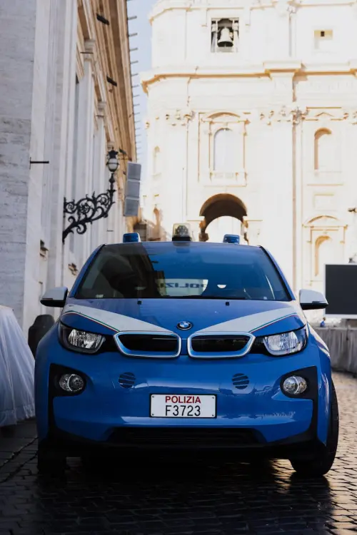 Roma, spaccio sempre più “mobile”: 16 arresti e nuove strategie della Polizia di Stato