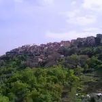 Monte San Biagio, controlli in uno stabile: 23 stranieri identificati e tre denunce per soggiorno irregolare