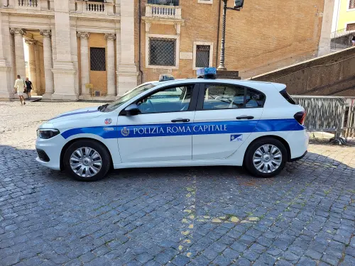 Roma, minacce con pistola per un debito da 50mila euro: due arresti