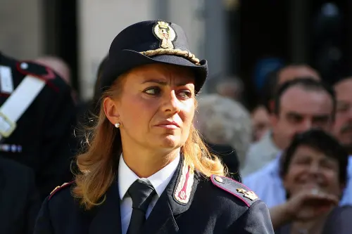 Dietro la centrale operativa: il lavoro silenzioso delle donne della Polizia di Stato