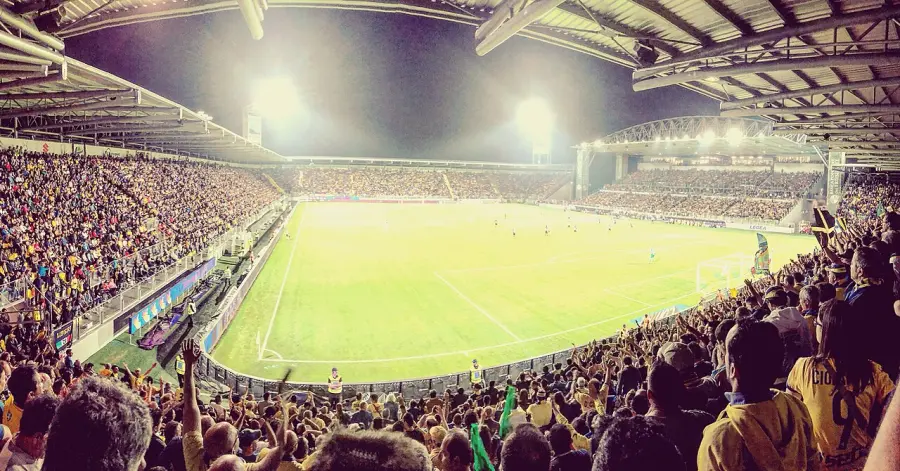 Frosinone-Bari, torce nascoste negli slip: denunciati due tifosi e DASPO per due anni